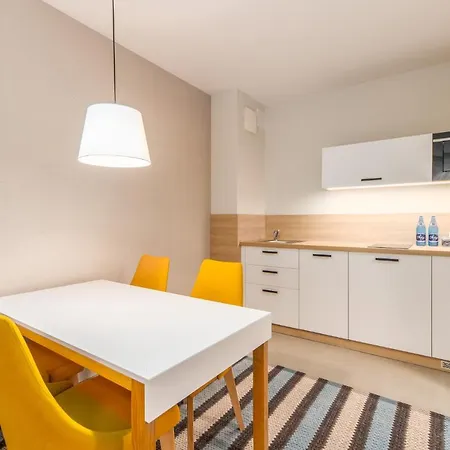 Bel Mare With Balcony By Renters Apartman Międzyzdroje